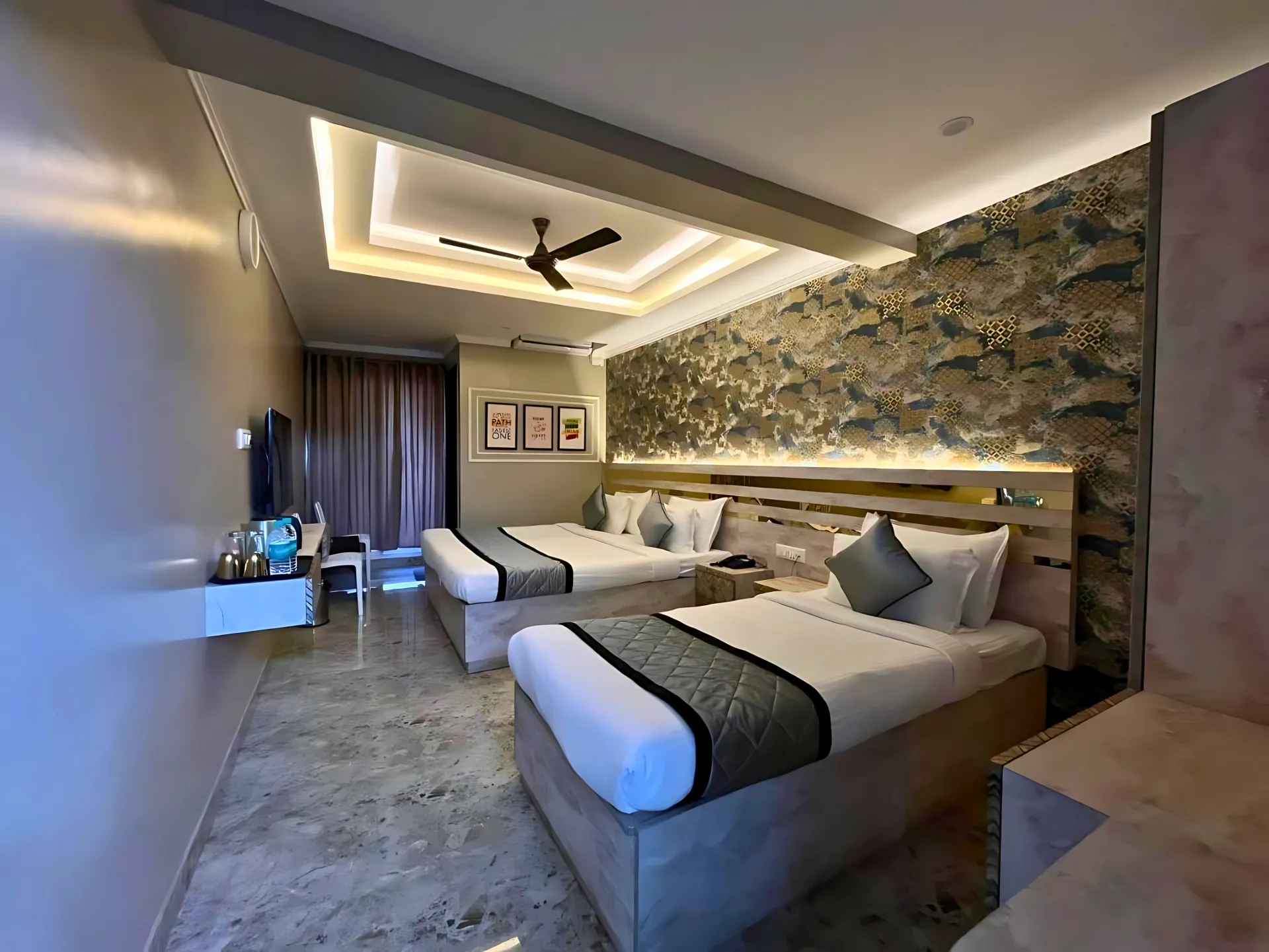 King Triple Room